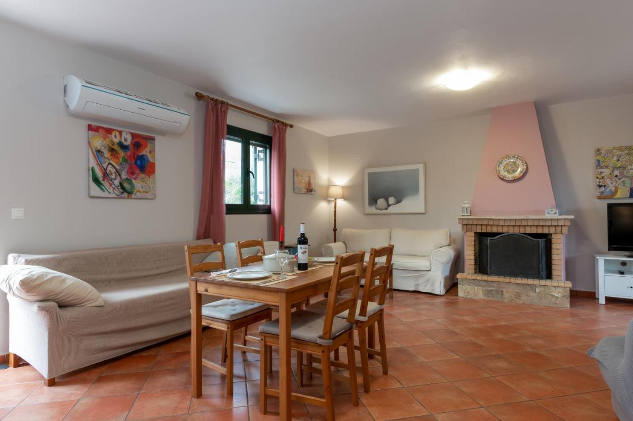 Koxyli Studios & Apartments Kaligata Dış mekan fotoğraf