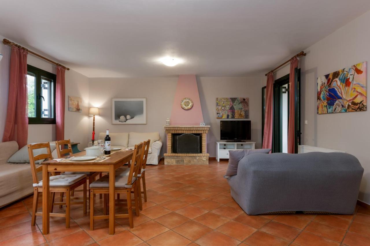 Koxyli Studios & Apartments Kaligata Dış mekan fotoğraf